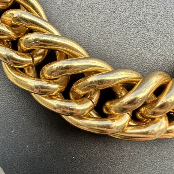Chunky Gold Tone Fat Chain Necklace 80s 90s Gaudy Mob Wife Toggle Vintage 19" - Picture 2 of 4